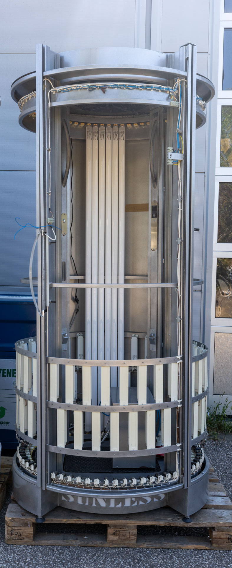 Sunless E58 (Second-utilizat) (baza gri) – PROMOTIE!